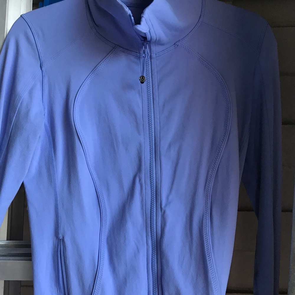 Lululemon lavender / periwinkle jacket size 10